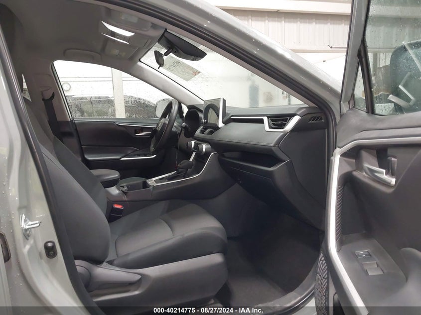 VIN 2T3W1RFV0PW272150 2023 TOYOTA RAV4 XLE