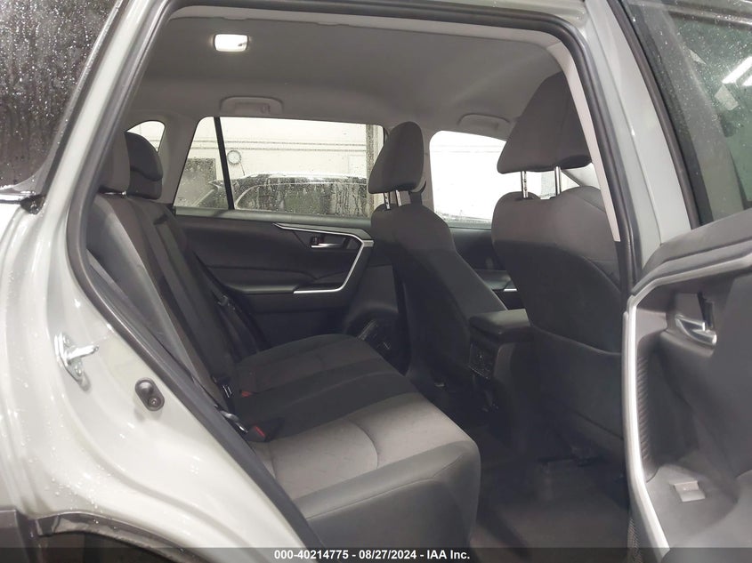 VIN 2T3W1RFV0PW272150 2023 TOYOTA RAV4 XLE