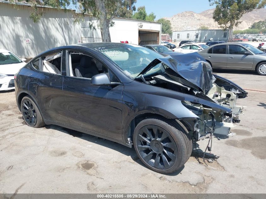 7SAYGAEE8RF030230 2024 TESLA MODEL Y - Image 1