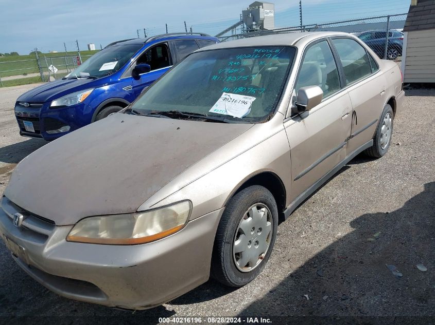 2000 Honda Accord 2.3 Lx VIN: 1HGCG5642YA017647 Lot: 40216196