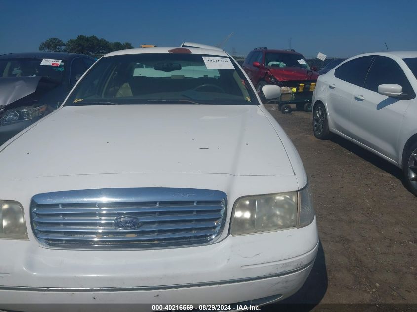 2002 Ford Crown Victoria Lx VIN: 2FAFP74WX2X111419 Lot: 40216569