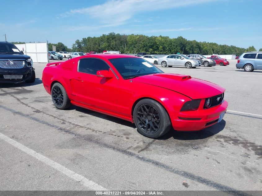 2005 Ford Mustang V6 Deluxe/V6 Premium VIN: 1ZVFT80N455174401 Lot: 40217221