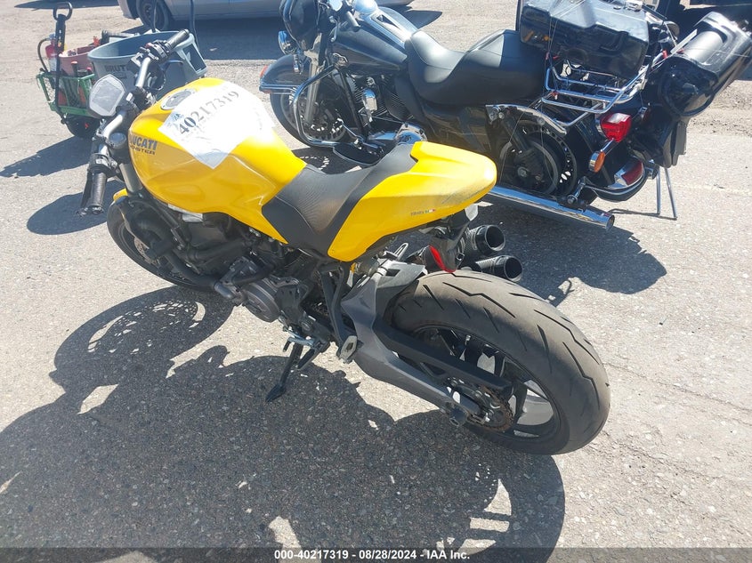 VIN: ZDMMACLS5JB002107 2018 DUCATI MONSTER 821