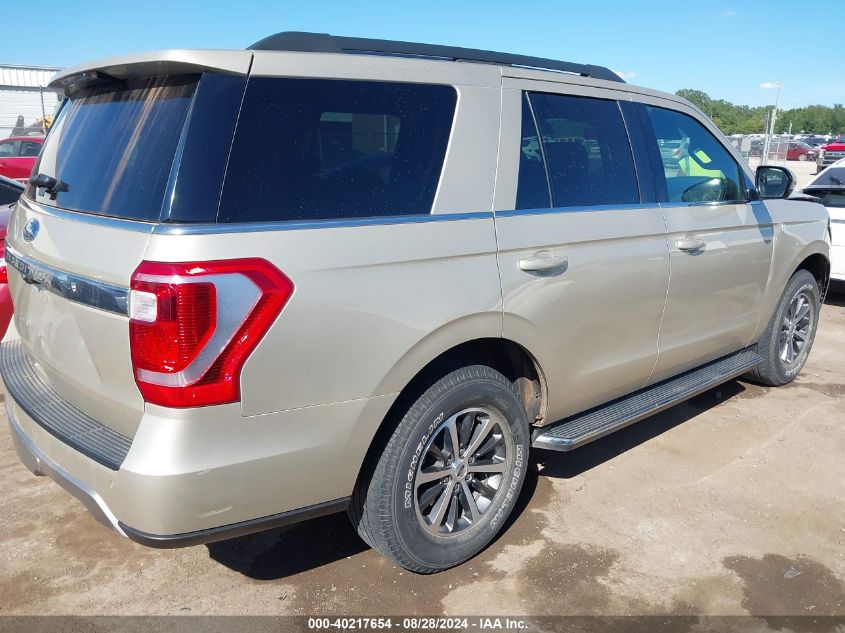 2018 Ford Expedition Xlt VIN: 1FMJU1JT5JEA28464 Lot: 40217654