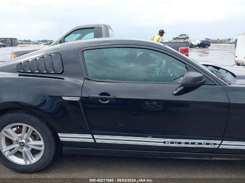 2013 Ford Mustang V6 VIN: 1ZVBP8AM4D5228707 Lot: 40217865