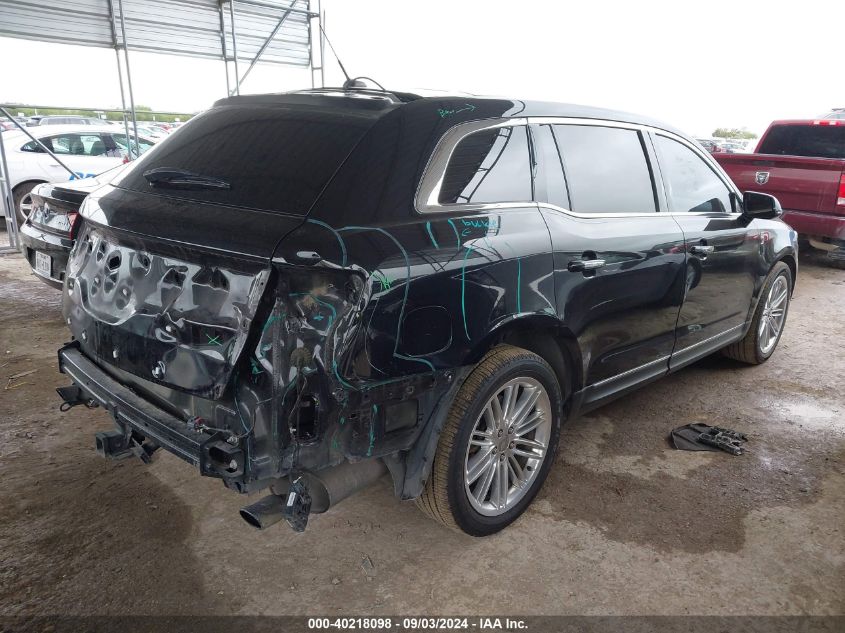 2019 Lincoln Mkt Reserve VIN: 2LMHJ5AT8KBL00120 Lot: 40218098