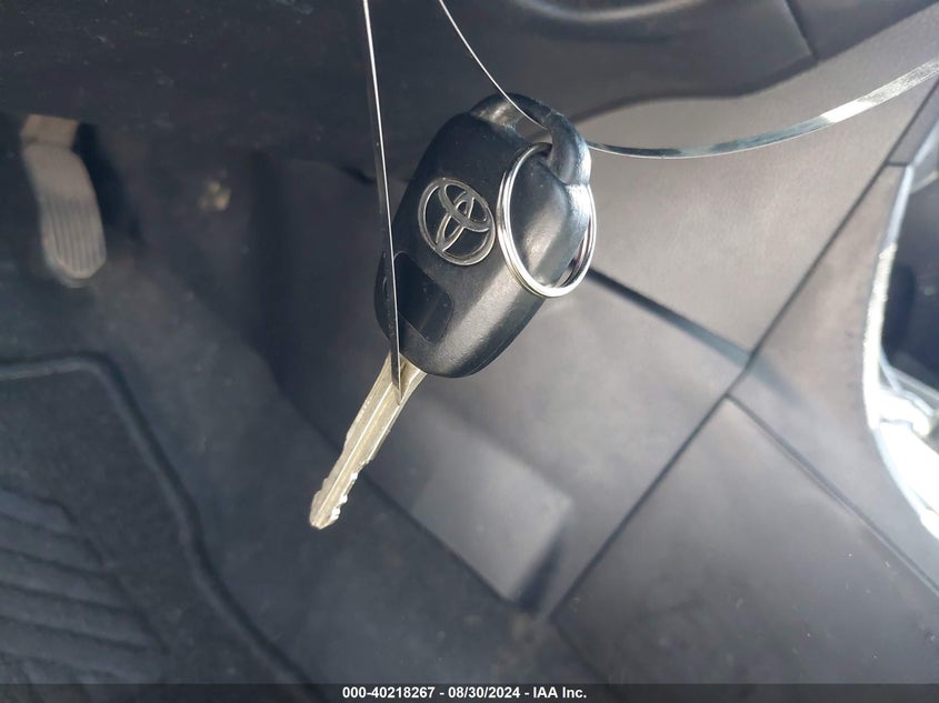 2015 TOYOTA COROLLA LE - 2T1BURHE1FC292547