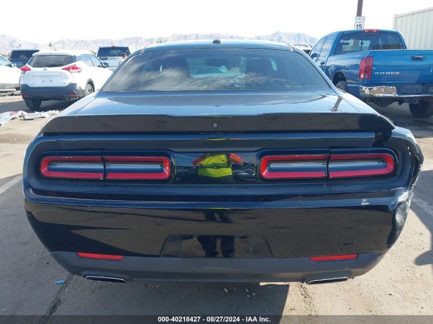 2018 Dodge Challenger Sxt VIN: 2C3CDZAG2JH325235 Lot: 40218427