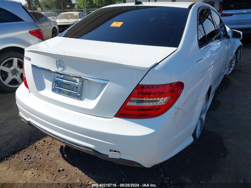 2014 Mercedes-Benz C 250 Luxury/Sport VIN: WDDGF4HB1ER319524 Lot: 40218716