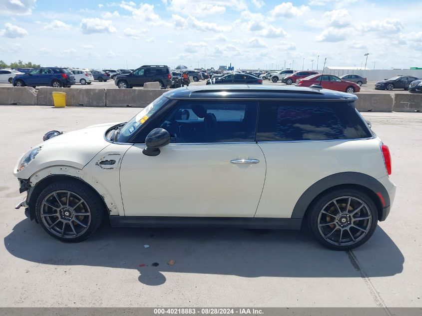 2015 Mini Hardtop Cooper VIN: WMWXM5C52FT939596 Lot: 40218883