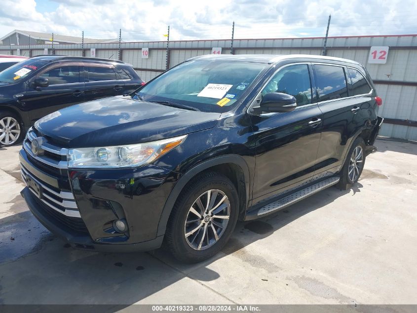 5TDKZRFH1HS523827 2017 TOYOTA HIGHLANDER - Image 2