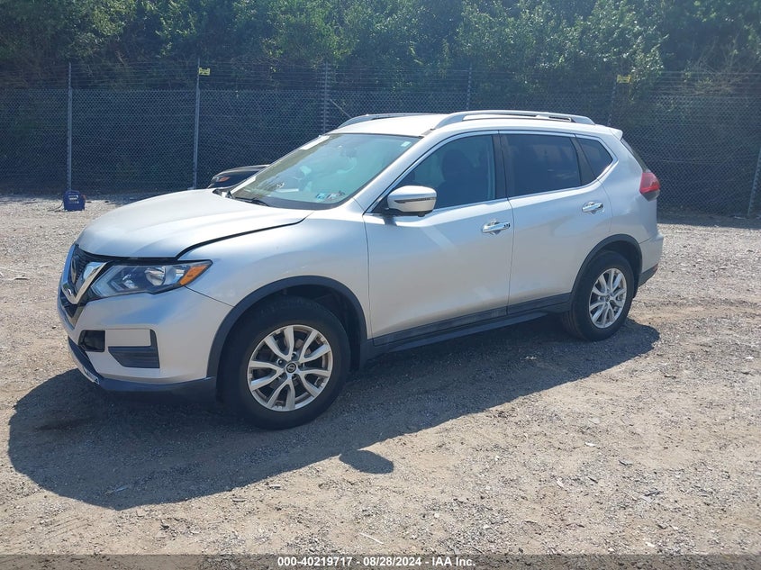 VIN: 5N1AT2MV2JC809587 2018 NISSAN ROGUE SV/SL