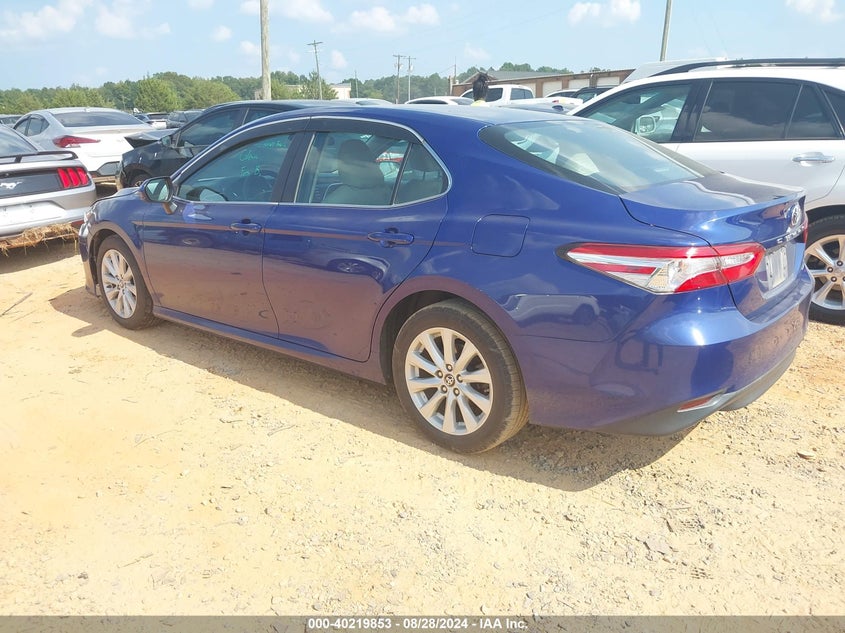 2018 TOYOTA CAMRY LE - 4T1B11HK4JU660582