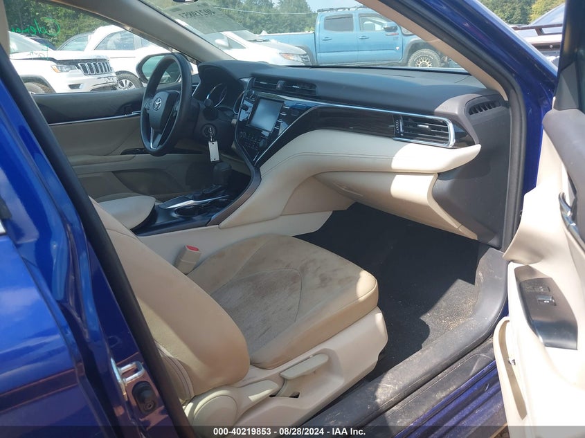 2018 TOYOTA CAMRY LE - 4T1B11HK4JU660582