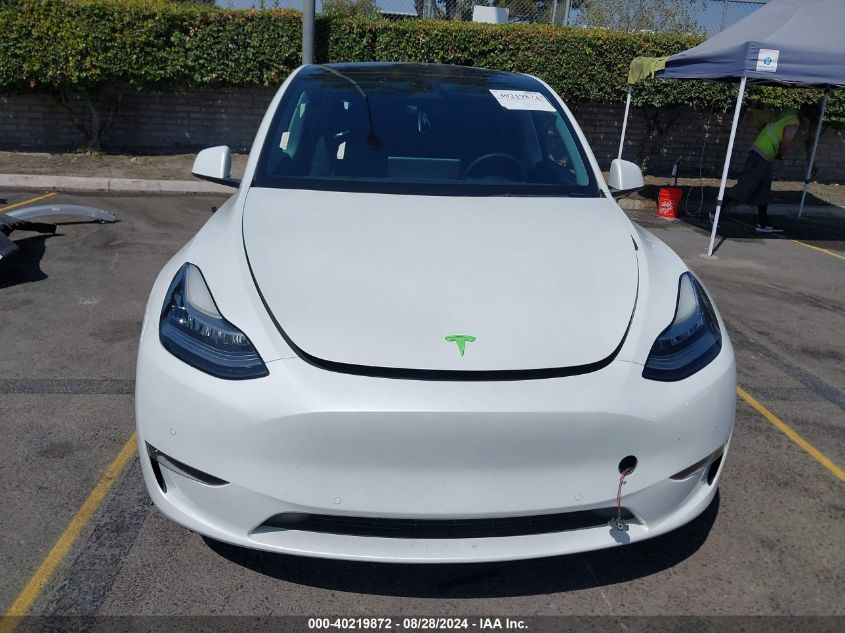 2022 Tesla Model Y Long Range Dual Motor All-Wheel Drive VIN: 7SAYGDEE6NF362890 Lot: 40219872