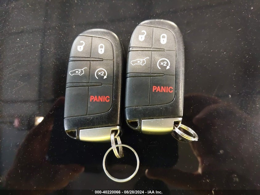 VIN 1C4RJFAG0KC694550 2019 JEEP GRAND CHEROKEE ALTITUDE 4X4