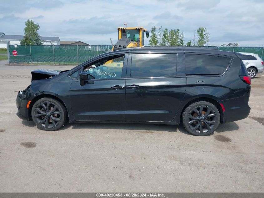 VIN 2C4RC1EG2JR174315 2018 CHRYSLER PACIFICA TOURING L PLUS