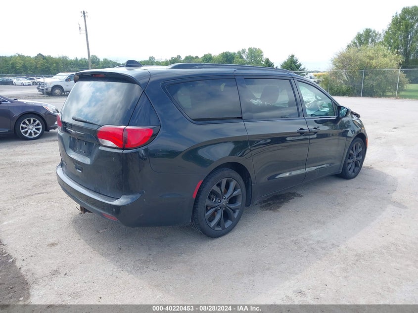 VIN 2C4RC1EG2JR174315 2018 CHRYSLER PACIFICA TOURING L PLUS