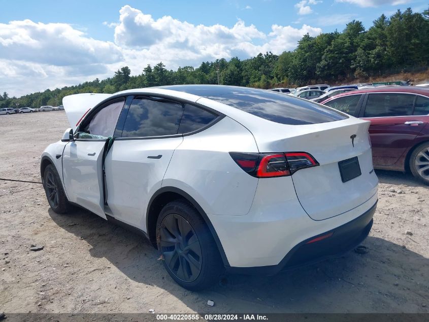 2024 TESLA MODEL Y LONG RANGE DUAL MOTOR ALL-WHEEL DRIVE - 7SAYGDEE0RF154073