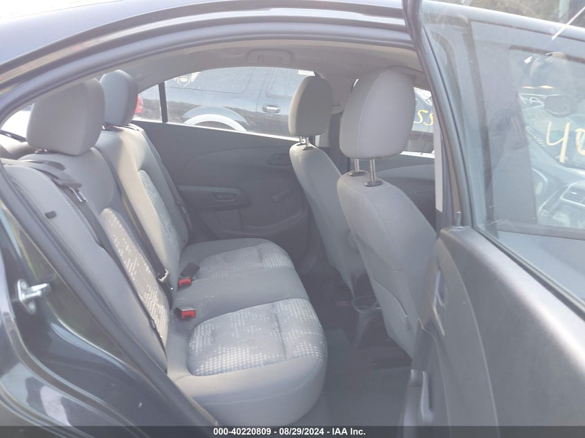 2018 Chevrolet Sonic Ls Auto VIN: 1G1JB5SH5J4109880 Lot: 40220809