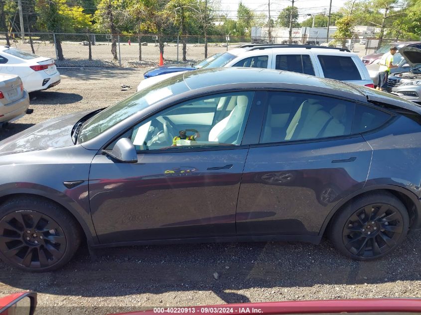 2021 Tesla Model Y Long Range Dual Motor All-Wheel Drive VIN: 5YJYGAEE5MF201182 Lot: 40220913