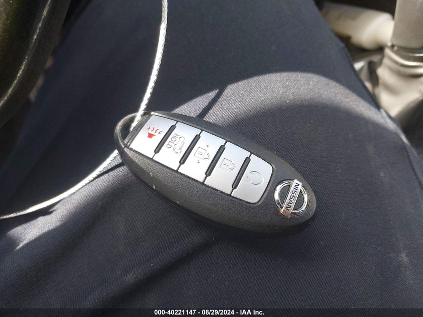 2017 NISSAN ROGUE SL - JN8AT2MT0HW393703