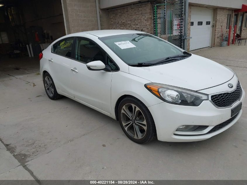 VIN KNAFX4A84F5335059 2015 KIA FORTE no.1