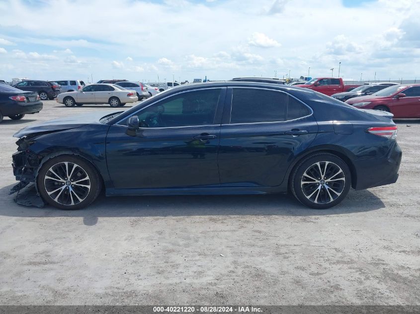 2018 Toyota Camry Se VIN: 4T1B11HK2JU558245 Lot: 40221220