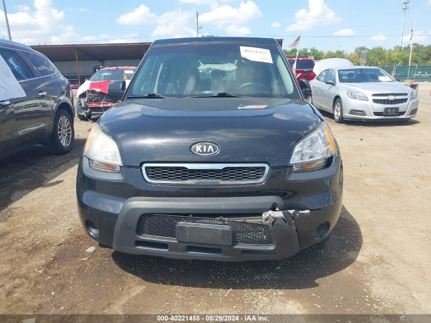 2011 Kia Soul + VIN: KNDJT2A25B7206769 Lot: 40221455