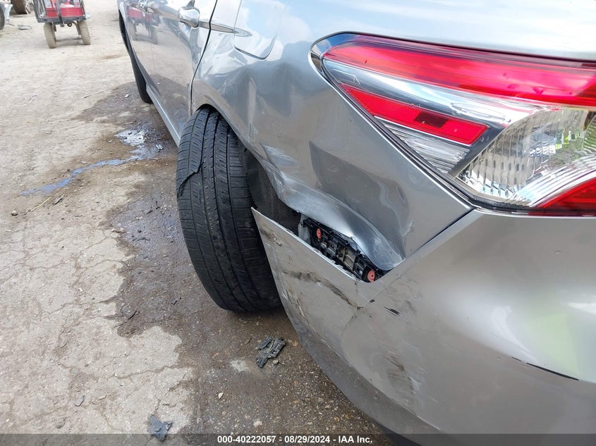 2018 TOYOTA CAMRY LE - 4T1B11HK9JU076419