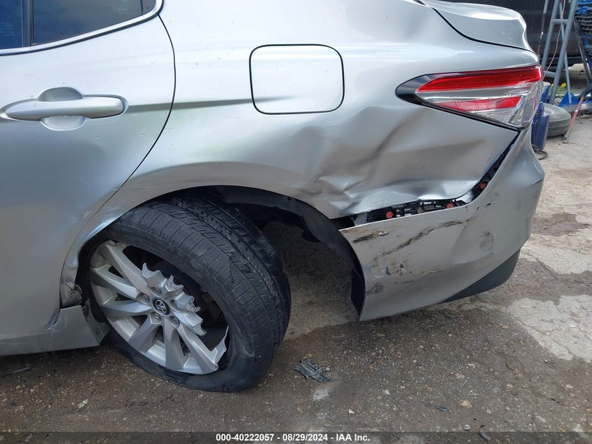 2018 TOYOTA CAMRY LE - 4T1B11HK9JU076419
