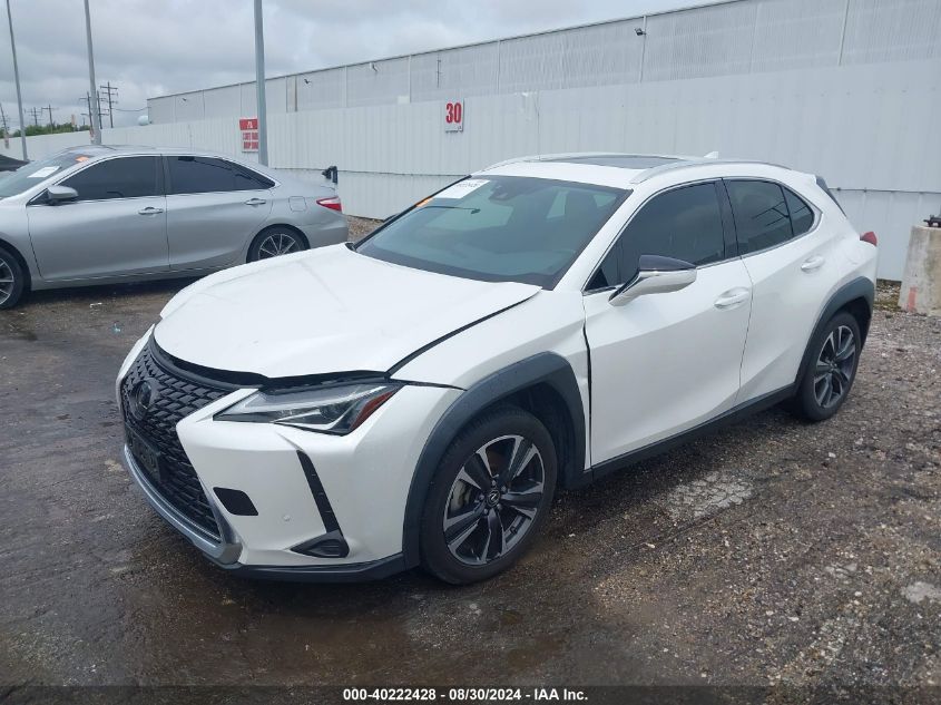 VIN JTHX3JBH6L2023112 2020 Lexus UX 200 no.2