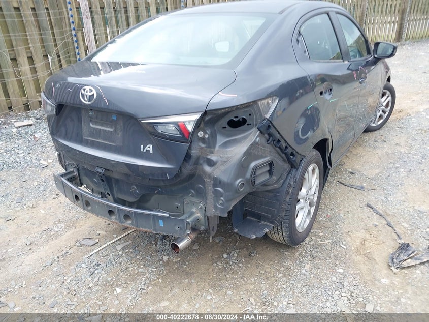 VIN 3MYDLBYV1JY317718 2018 TOYOTA YARIS IA