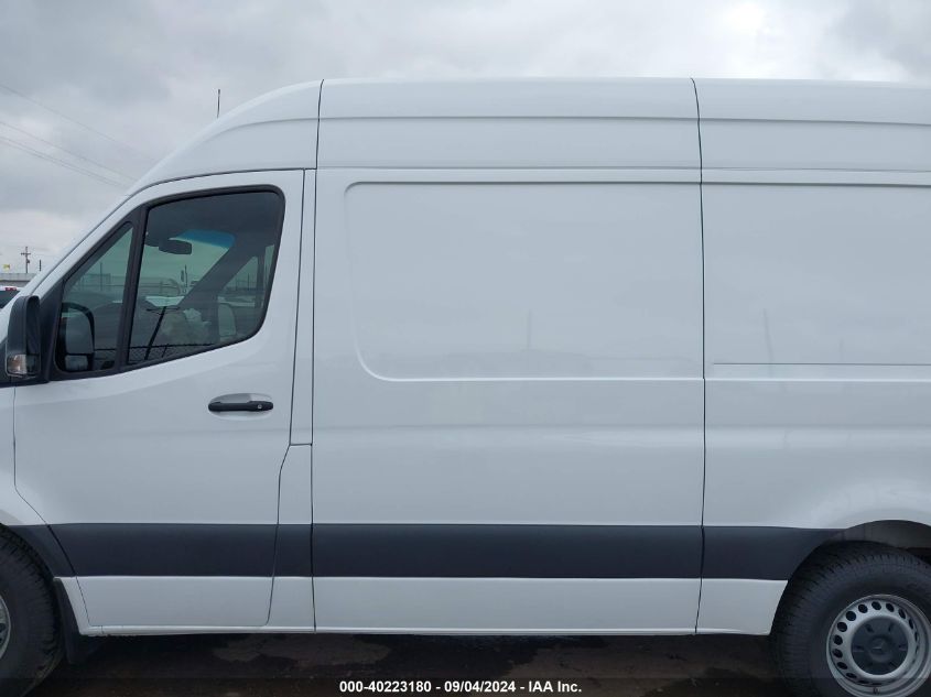 2022 Mercedes-Benz Sprinter 2500 Standard Roof V6 VIN: W1Y4EBHY8NT100633 Lot: 40223180