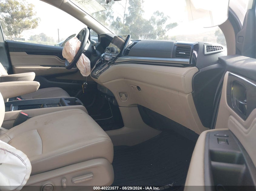 VIN 5FNRL6H84NB023687 2022 HONDA ODYSSEY TOURING