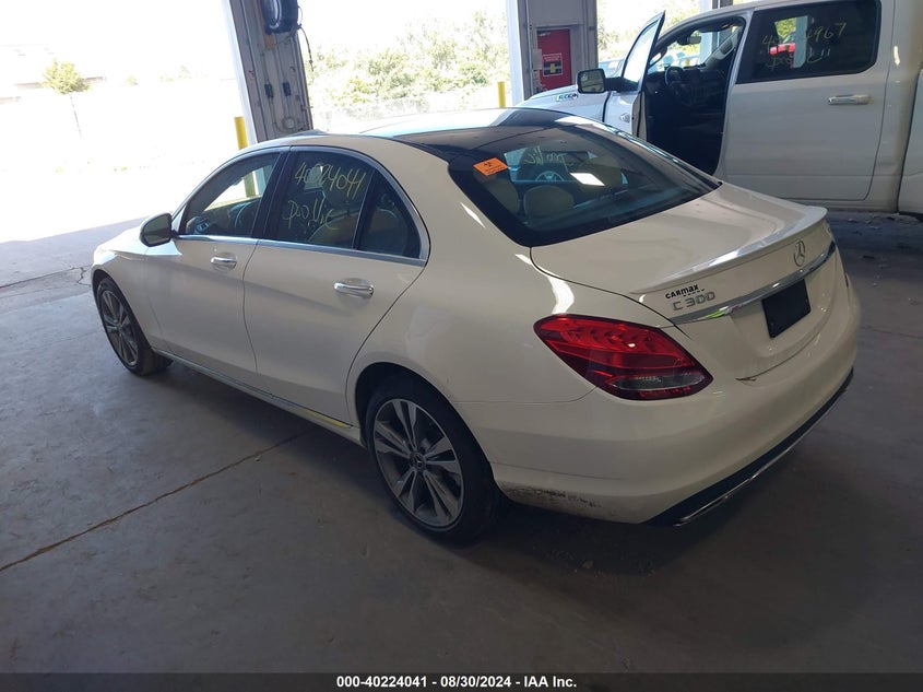 VIN 55SWF4KB1JU268264 2018 MERCEDES-BENZ C 300 4MATIC