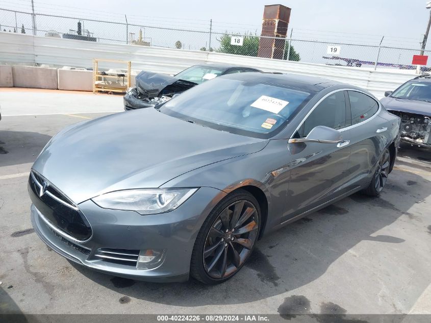 VIN 5YJSA1CP6DFP21905 2013 Tesla Model S, Performance no.2