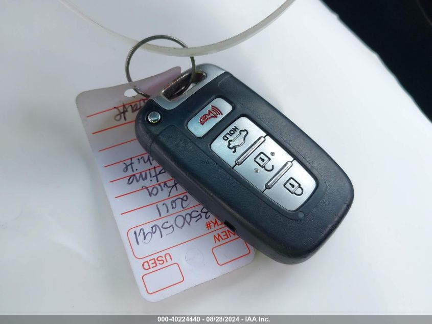 KNAGR4A60B5185006 2011 Kia Optima Sx