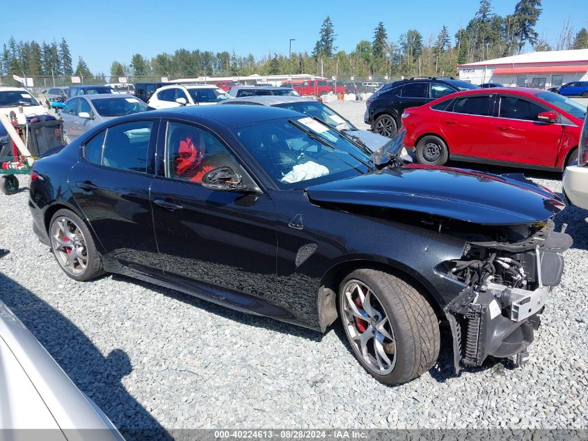 2018 Alfa Romeo Giulia Quadrifoglio Rwd VIN: ZARFAEAV5J7572212 Lot: 40224613