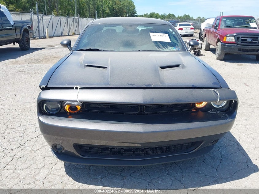 VIN 2C3CDZAG8NH258100 2022 DODGE CHALLENGER SXT