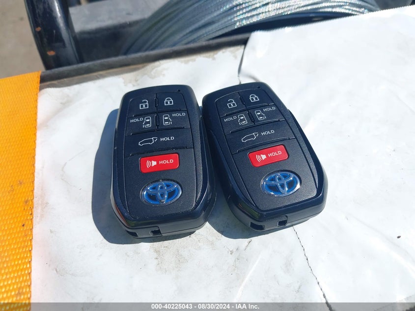 2021 Toyota Sienna Platinum VIN: 5TDESKFCXMS027643 Lot: 40225043