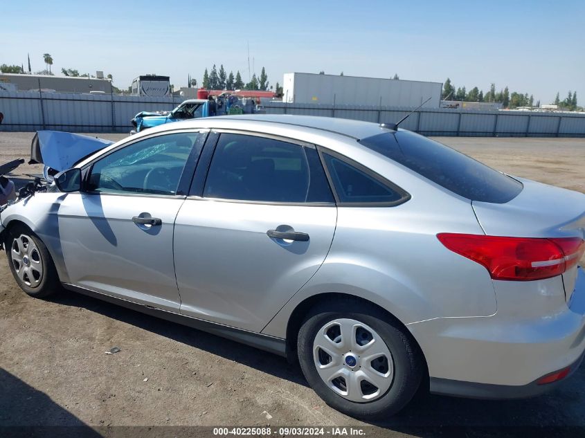 2016 Ford Focus S VIN: 1FADP3E20GL380495 Lot: 40225088