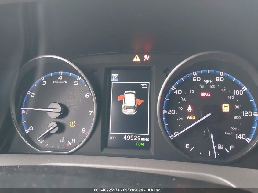 2018 TOYOTA RAV4 ADVENTURE/XLE - 2T3WFREV0JW460385