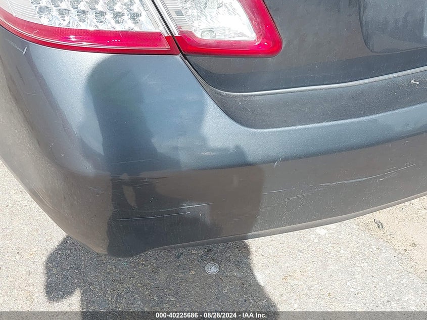 2010 Toyota Camry Le VIN: 4T4BF3EK3AR067836 Lot: 40225686