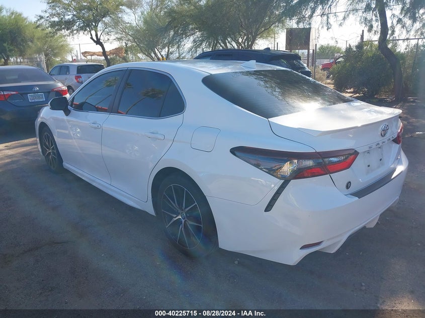VIN 4T1T11AK7NU076567 2022 TOYOTA CAMRY SE