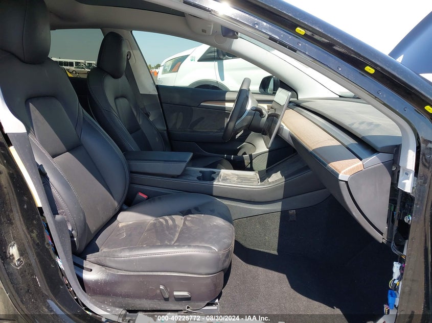 2021 TESLA MODEL 3 U  U UX(VIN: 5YJ3E1EA5MF067237
