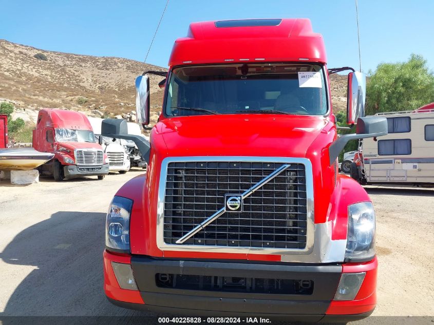 2018 Volvo Vnl VIN: 4V4NC9EH5JN895722 Lot: 40225828