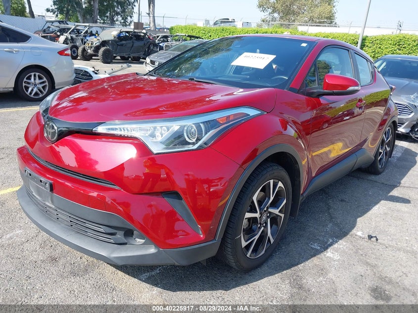 VIN NMTKHMBX4JR011132 2018 TOYOTA C-HR XLE PREMIUM