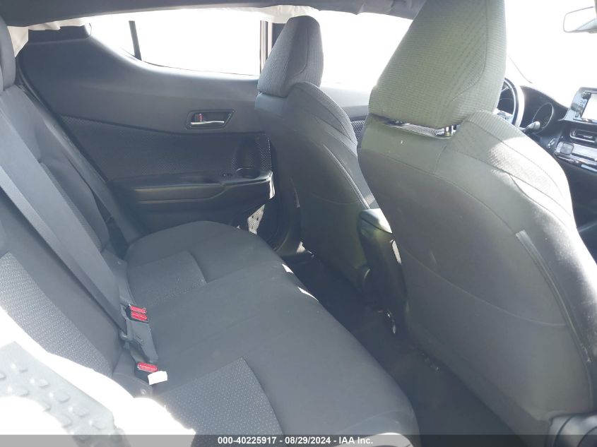 VIN NMTKHMBX4JR011132 2018 TOYOTA C-HR XLE PREMIUM