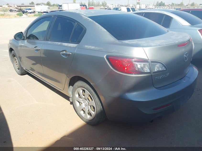 2013 MAZDA MAZDA3 I SPORT - JM1BL1UPXD1755735